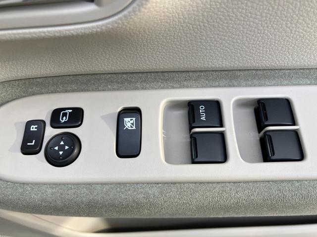 アルトラパン Ｘ　５型　衝突被害軽減ブレーキ　ＬＥＤヘッドランプ　デュアルカメラブレーキ｜後退時ブレーキサポート｜ＬＥＤヘッドランプ｜３６０°プレミアムＵＶ＆ＩＲカットガラス｜照明付バニティーミラー｜ナノイー搭載フルオートエアコン｜アルミホイール｜（32枚目）