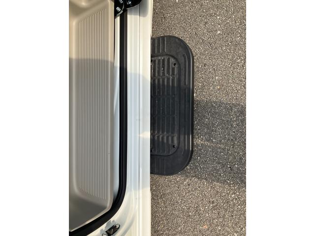 エブリイワゴン ＰＺターボ　スペシャル　ハイルーフ　６型　バックカメラ付　デュアルカメラブレーキ｜後席両側ワンアクションパワースライド｜１４インチアルミホイール｜本革巻きステアリングホイール｜リモート格納式ドアミラー｜運転席シートヒーター｜電動オートステップ｜（44枚目）