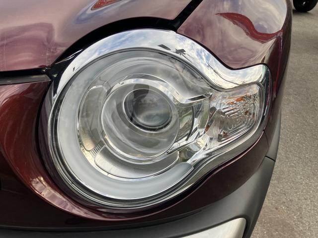 クロスビー ＨＹＢＲＩＤ　ＭＺ　３型　衝突被害軽減ブレーキ　ＬＥＤランプ　デュアルカメラブレーキ｜ブラウンアクセントパッケージ｜ＬＥＤヘッドランプ｜本革巻きステアリングホイール｜プレミアムＵＶ＆ＩＲカットガラス（フロントドア）｜全方位モニター用カメラ｜（27枚目）