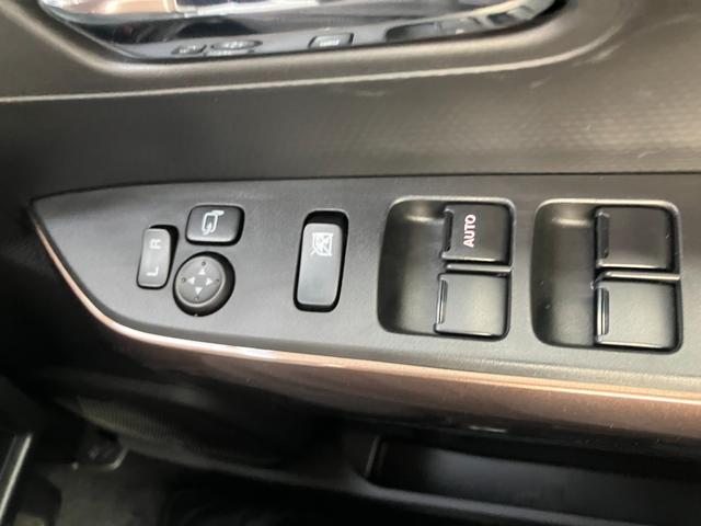 クロスビー ＨＹＢＲＩＤ　ＭＺ　３型　衝突被害軽減ブレーキ　ＬＥＤランプ　デュアルカメラブレーキ｜ブラウンアクセントパッケージ｜ＬＥＤヘッドランプ｜本革巻きステアリングホイール｜プレミアムＵＶ＆ＩＲカットガラス（フロントドア）｜全方位モニター用カメラ｜（30枚目）