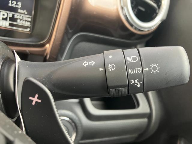 クロスビー ＨＹＢＲＩＤ　ＭＺ　３型　衝突被害軽減ブレーキ　ＬＥＤランプ　デュアルカメラブレーキ｜ブラウンアクセントパッケージ｜ＬＥＤヘッドランプ｜本革巻きステアリングホイール｜プレミアムＵＶ＆ＩＲカットガラス（フロントドア）｜全方位モニター用カメラ｜（34枚目）