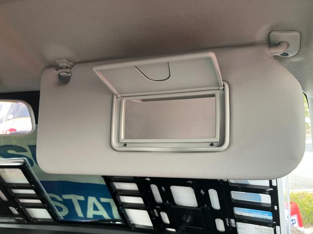 クロスビー ＨＹＢＲＩＤ　ＭＺ　３型　衝突被害軽減ブレーキ　ＬＥＤランプ　デュアルカメラブレーキ｜ブラウンアクセントパッケージ｜ＬＥＤヘッドランプ｜本革巻きステアリングホイール｜プレミアムＵＶ＆ＩＲカットガラス（フロントドア）｜全方位モニター用カメラ｜（41枚目）