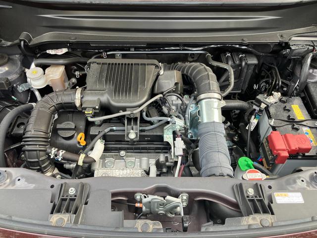 クロスビー ＨＹＢＲＩＤ　ＭＺ　３型　衝突被害軽減ブレーキ　ＬＥＤランプ　デュアルカメラブレーキ｜ブラウンアクセントパッケージ｜ＬＥＤヘッドランプ｜本革巻きステアリングホイール｜プレミアムＵＶ＆ＩＲカットガラス（フロントドア）｜全方位モニター用カメラ｜（64枚目）