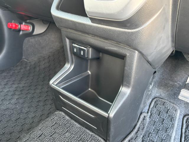 クロスビー HYBRID MZ 3型 衝突被害軽減ブレーキ LEDライト デュアルカメラブレーキ|アダプティブクルーズコントロール|USB電源ソケット|電動格納式ドアミラー|パドルシフト|シートヒーター|撥水加工(シート座面)|プレミアムUV&IRカットガラス|(49枚目)