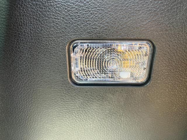 スペーシア HYBRID X 両側パワースライドドア LEDヘッドランプ デュアルセンサーブレーキII|後退時ブレーキサポート|シートヒーター|オートライト|マルチユースフラップ|オートエアコン|キーレスプッシュスタートシステム|パーソナルテーブル|(66枚目)