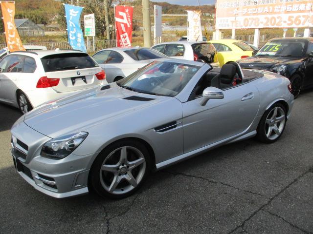 ＳＬＫ ＳＬＫ３５０　ＡＭＧスポーツエディション　マジックスカイルーフ　黒革　純正ナビ　フルセグＴＶ　ＥＴＣ　前後クリアランスソナー　キーレスゴー　シートヒーター　ネックヒーター　メモリー付電動シート　ＨＩＤヘッドライト（12枚目）