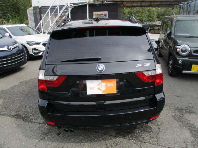 Ｘ３ ｘＤｒｉｖｅ　２５ｉ　後期最終モデル　黒革シート　純正ナビ　スタッドレスＴ用１７アルミホイール付　ビルトインＥＴＣ　サイドカメラ　キーレス　運転＆助手席シートヒーター　クリアランスソナー　ＨＩＤライト　ＣＤチェンジャー（8枚目）