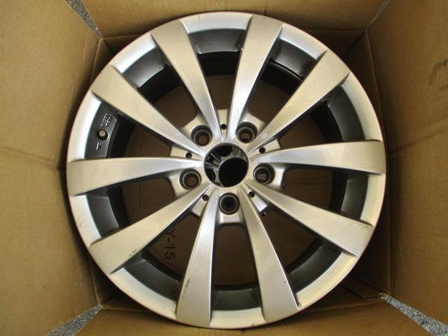 Ｘ３ ｘＤｒｉｖｅ　２５ｉ　後期最終モデル　黒革シート　純正ナビ　スタッドレスＴ用１７アルミホイール付　ビルトインＥＴＣ　サイドカメラ　キーレス　運転＆助手席シートヒーター　クリアランスソナー　ＨＩＤライト　ＣＤチェンジャー（32枚目）