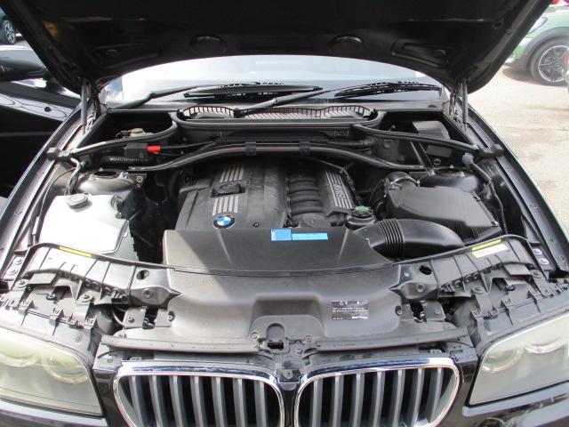 Ｘ３ ｘＤｒｉｖｅ　２５ｉ　後期最終モデル　黒革シート　純正ナビ　スタッドレスＴ用１７アルミホイール付　ビルトインＥＴＣ　サイドカメラ　キーレス　運転＆助手席シートヒーター　クリアランスソナー　ＨＩＤライト　ＣＤチェンジャー（34枚目）
