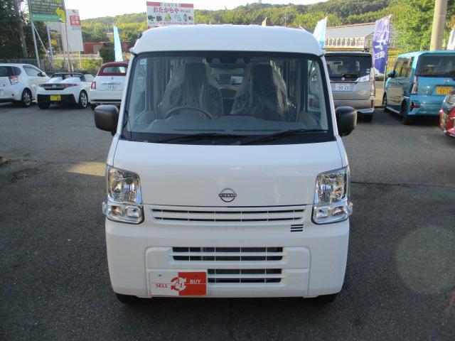 クリッパーバン DX ハイルーフ セーフティパッケージ 新車おろし立て パワーウィンド キーレス オートライト AMFMラジオ デュアルブレーキサポート リヤ障害物センサー 車線逸脱アラーム アイドリングストップ(4枚目)