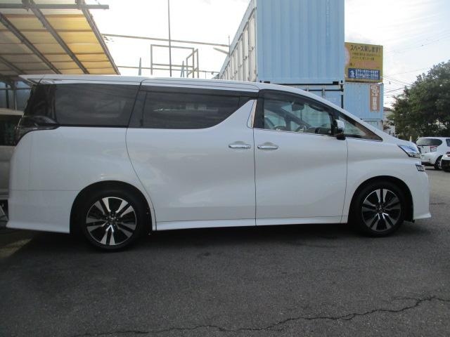 ヴェルファイア ２．５Ｚ　Ａエディション　ゴールデンアイズ　後期モデルＧエディション用アルミホイール　純正１０インチナビＴＶ　Ｂカメラ　フリップダウンモニター　パワーリヤゲート　禁煙車　ＥＴＣ　スマートキー　　ウッドコンビハンドル　Ｇアイズ内装　リヤ修復歴有り（10枚目）