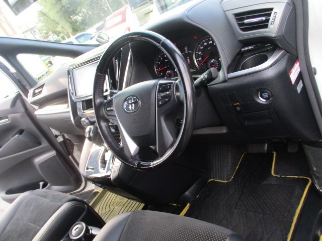 ヴェルファイア ２．５Ｚ　Ａエディション　ゴールデンアイズ　後期モデルＧエディション用アルミホイール　純正１０インチナビＴＶ　Ｂカメラ　フリップダウンモニター　パワーリヤゲート　禁煙車　ＥＴＣ　スマートキー　　ウッドコンビハンドル　Ｇアイズ内装　リヤ修復歴有り（20枚目）