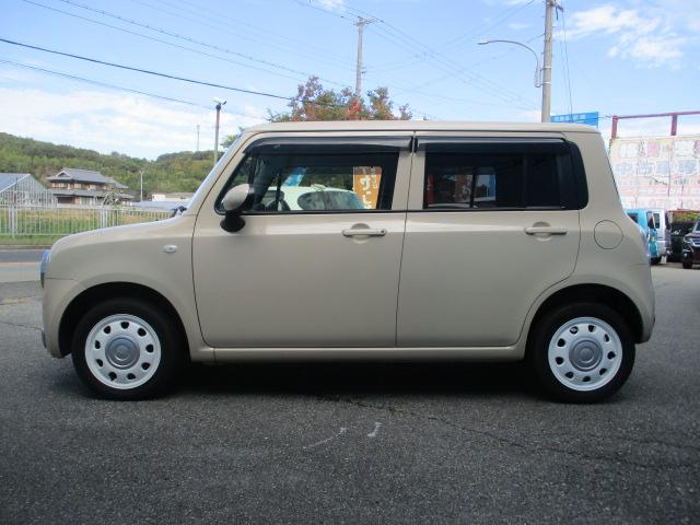 アルトラパンショコラ Ｇ　ワンオーナー　禁煙車　ＳＤナビ　フルセグＴＶ　Ｂｌｕｅｔｏｏｔｈ対応　ＥＴＣ　スマートキー　ショコラ専用合皮シート　革巻ステアリング　　ＨＩＤライト　オートライト（11枚目）