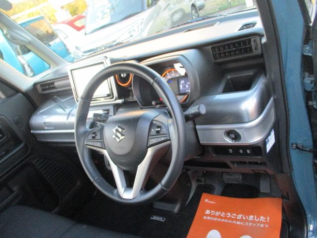 スペーシアギア ハイブリッドＸＺ　ターボ　全方位モニター装着パッケージ　純正ナビ　フルセグＴＶ　ＥＴＣ　運転＆助手席シートヒーター　スマートキー　ワンオーナー禁煙車　ヘッドアップディスプレイ　デュアルブレーキサポート　ＬＥＤライト（20枚目）