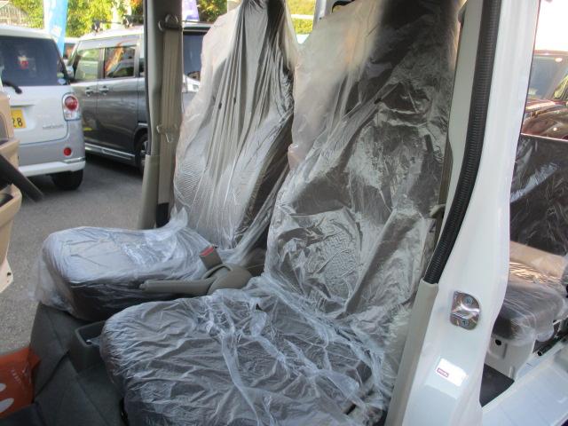 クリッパーバン DX 4WD ハイルーフ セーフティパッケージ 新車おろし立て パワーウィンド キーレス オートライト AMFMラジオ デュアルブレーキサポート リヤ障害物センサー 車線逸脱アラーム(13枚目)