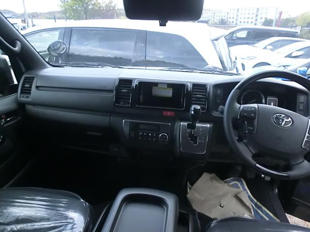 ハイエースバン ロングスーパーＧＬ　ダークプライムＳ　４ＷＤ　　両側パワースライド　プッシュスタート　セーフティセンス　デジタルインナーミラー　カンレイチシヨウ　コンビハンドル　リアフォグランプ（8枚目）