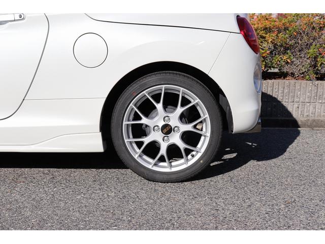 左後ろタイヤになります。