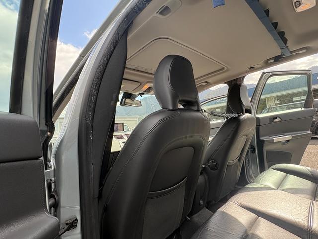 Ｖ５０ ２．０クラシック　ユーザー買取車両　サンルーフ　ブラックレザーシート　パワーシート　シートヒーター　ステーションワゴン　ＥＴＣ付き　右ハンドル　革巻きステアリング（37枚目）