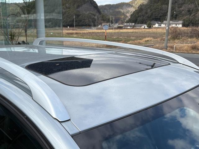 Ｖ５０ ２．０クラシック　ユーザー買取車両　サンルーフ　ブラックレザーシート　パワーシート　シートヒーター　ステーションワゴン　ＥＴＣ付き　右ハンドル　革巻きステアリング（56枚目）