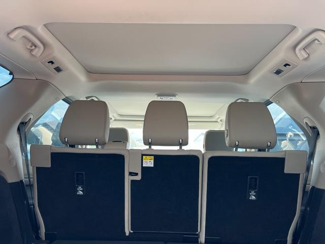 ディスカバリー ＨＳＥ　ユーザー買取車　ドライバーアシストパック　パノラミックガラスルーフ　リア電動リクライニングシート　パワーバックドア　電動サイドステップ　ＡｐｐｌｅＣａｒＰｌａｙ　フロントヒーテッドガラス　純正ドラレコ（65枚目）