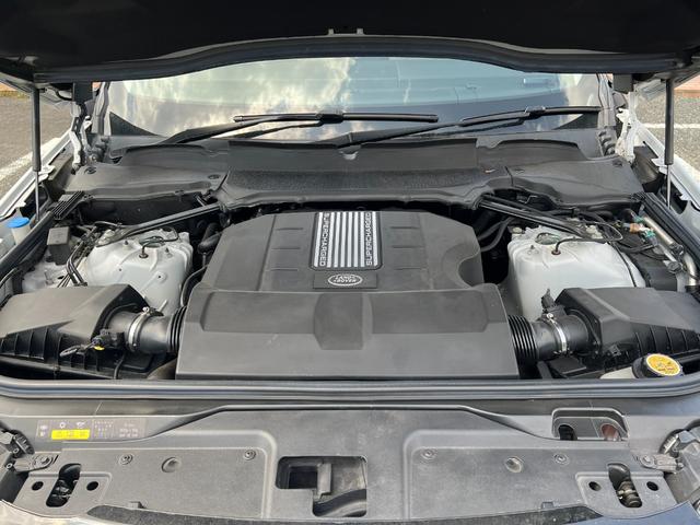 ディスカバリー ＨＳＥ　ユーザー買取車　ドライバーアシストパック　パノラミックガラスルーフ　リア電動リクライニングシート　パワーバックドア　電動サイドステップ　ＡｐｐｌｅＣａｒＰｌａｙ　フロントヒーテッドガラス　純正ドラレコ（77枚目）