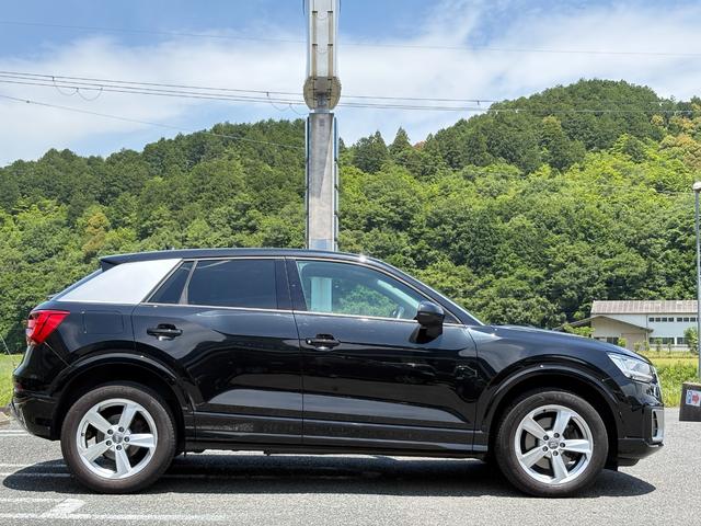 Ｑ２ ３０ＴＦＳＩスポーツ　コンフォートパッケージ・ユーザー買取車両・純正ナビ・フルセグＴＶ・スマートフォンインターフェース・バーチャルコックピット・パワーバックドア・レーダークルーズコントロール・シートヒーター（8枚目）