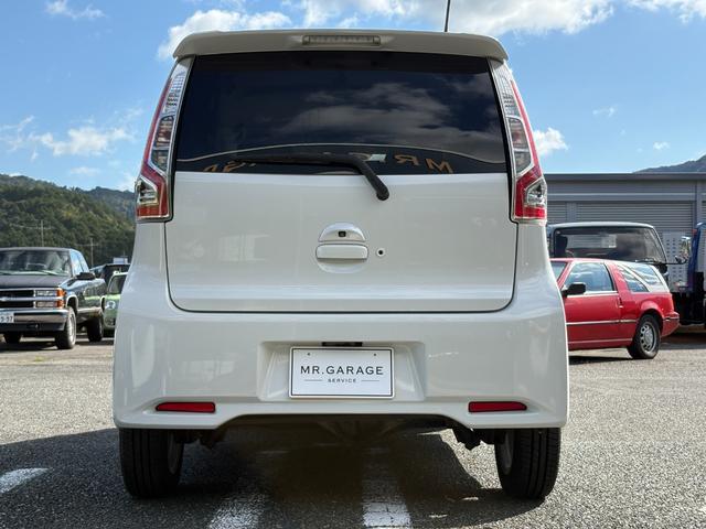 デイズ ハイウェイスター G 純正ナビ・4WD車両・フルセグTV・Bluetooth・アラウンドビューモニター・前後ドライブレコーダー・シートヒーター・プッシュスタート・スマートキー・ステアリングスイッチ・ETC(20枚目)