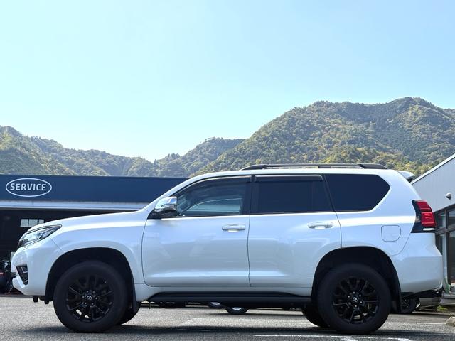 ランドクルーザープラド TX Lパッケージ・ブラックエディション サンルーフ・アラウンドビューモニター・9インチ純正ディスプレイオーディオ・Bluetooth・社外デジタルインナーミラー・CURTヒッチメンバー・ドライブレコーダー・2.0ETC(7枚目)