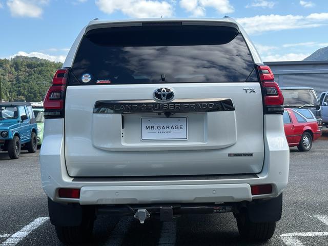 ランドクルーザープラド TX Lパッケージ・ブラックエディション サンルーフ・アラウンドビューモニター・9インチ純正ディスプレイオーディオ・Bluetooth・社外デジタルインナーミラー・CURTヒッチメンバー・ドライブレコーダー・2.0ETC(16枚目)
