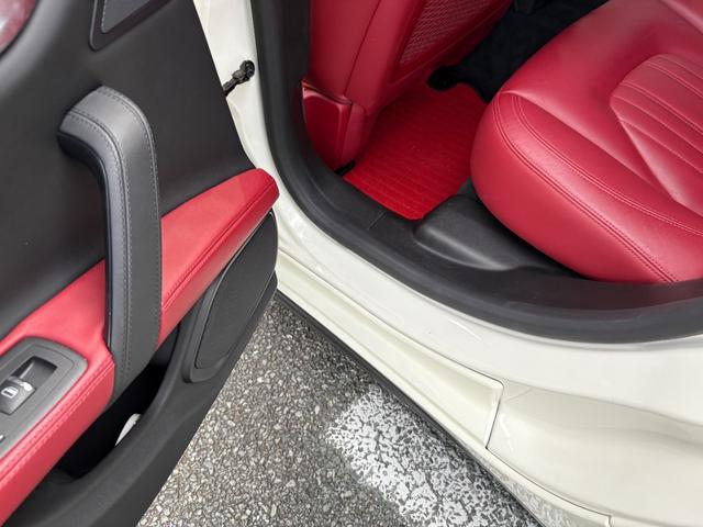 ギブリ ベースグレード 左ハンドル・赤革シート・サンルーフ・純正20インチアルミ・社外マフラー・レッドキャリパー・パワートランク・純正ナビバックモニター・パドルシフト・パワーシートシートヒーター・クルーズコントロール(46枚目)