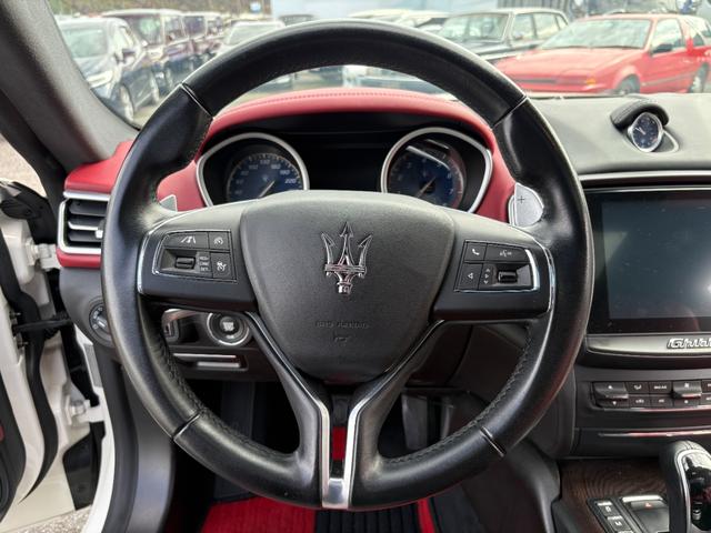 ギブリ ベースグレード 左ハンドル・赤革シート・サンルーフ・純正20インチアルミ・社外マフラー・レッドキャリパー・パワートランク・純正ナビバックモニター・パドルシフト・パワーシートシートヒーター・クルーズコントロール(55枚目)