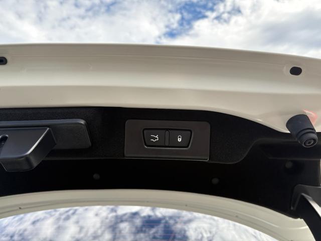 ギブリ ベースグレード 左ハンドル・赤革シート・サンルーフ・純正20インチアルミ・社外マフラー・レッドキャリパー・パワートランク・純正ナビバックモニター・パドルシフト・パワーシートシートヒーター・クルーズコントロール(71枚目)