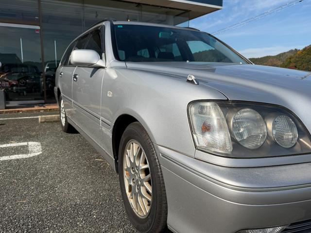 クラウンエステート アスリート　ユーザー買取車両　純正マルチ　スーパーライブサウンド　ＥＴＣ　前後ドライブレコーダー　純正ＨＩＤ　純正１６インチアルミホイール　クルーズコントロール　ＭＤ／カセット／ＤＶＤ　後期　禁煙車（13枚目）