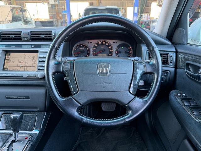 クラウンエステート アスリート　ユーザー買取車両　純正マルチ　スーパーライブサウンド　ＥＴＣ　前後ドライブレコーダー　純正ＨＩＤ　純正１６インチアルミホイール　クルーズコントロール　ＭＤ／カセット／ＤＶＤ　後期　禁煙車（19枚目）