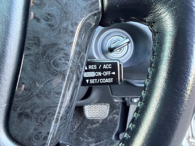 クラウンエステート アスリート　ユーザー買取車両　純正マルチ　スーパーライブサウンド　ＥＴＣ　前後ドライブレコーダー　純正ＨＩＤ　純正１６インチアルミホイール　クルーズコントロール　ＭＤ／カセット／ＤＶＤ　後期　禁煙車（27枚目）