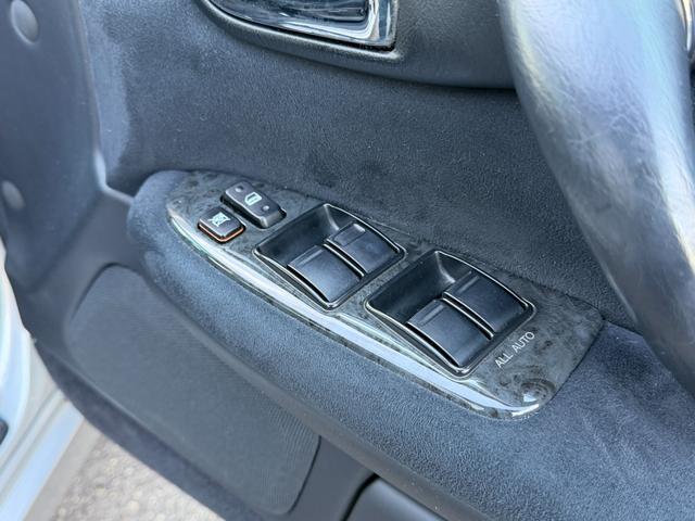 クラウンエステート アスリート　ユーザー買取車両　純正マルチ　スーパーライブサウンド　ＥＴＣ　前後ドライブレコーダー　純正ＨＩＤ　純正１６インチアルミホイール　クルーズコントロール　ＭＤ／カセット／ＤＶＤ　後期　禁煙車（45枚目）