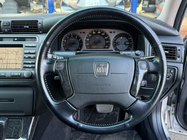 クラウンエステート アスリート　ユーザー買取車両　純正マルチ　スーパーライブサウンド　ＥＴＣ　前後ドライブレコーダー　純正ＨＩＤ　純正１６インチアルミホイール　クルーズコントロール　ＭＤ／カセット／ＤＶＤ　後期　禁煙車（46枚目）