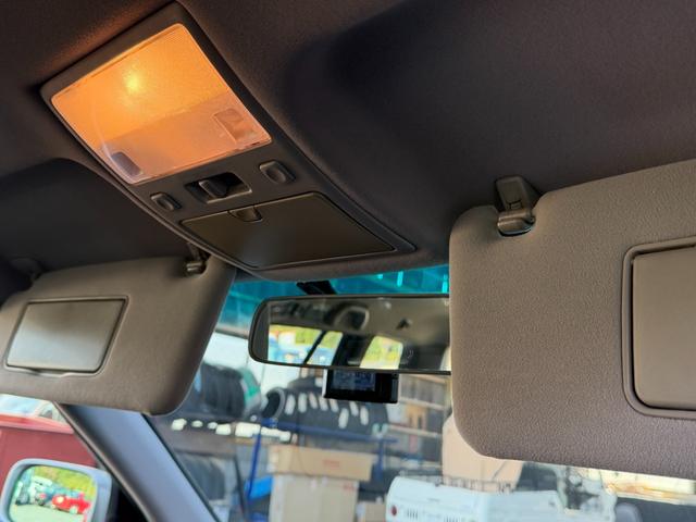 クラウンエステート アスリート　ユーザー買取車両　純正マルチ　スーパーライブサウンド　ＥＴＣ　前後ドライブレコーダー　純正ＨＩＤ　純正１６インチアルミホイール　クルーズコントロール　ＭＤ／カセット／ＤＶＤ　後期　禁煙車（54枚目）