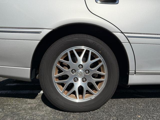 クラウンエステート アスリート　ユーザー買取車両　純正マルチ　スーパーライブサウンド　ＥＴＣ　前後ドライブレコーダー　純正ＨＩＤ　純正１６インチアルミホイール　クルーズコントロール　ＭＤ／カセット／ＤＶＤ　後期　禁煙車（58枚目）