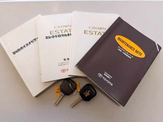 クラウンエステート アスリート　ユーザー買取車両　純正マルチ　スーパーライブサウンド　ＥＴＣ　前後ドライブレコーダー　純正ＨＩＤ　純正１６インチアルミホイール　クルーズコントロール　ＭＤ／カセット／ＤＶＤ　後期　禁煙車（68枚目）