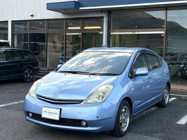 プリウス Ｓ　１０ｔｈアニバーサリーエディション　社外１５インチアルミ装着・純正ナビ・バックモニター・ＥＴＣ・ステアリングスイッチ・クルーズコントロール・ヘッドライト塗装（4枚目）