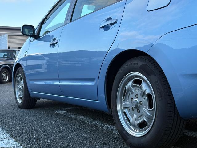 プリウス Ｓ　１０ｔｈアニバーサリーエディション　社外１５インチアルミ装着・純正ナビ・バックモニター・ＥＴＣ・ステアリングスイッチ・クルーズコントロール・ヘッドライト塗装（24枚目）