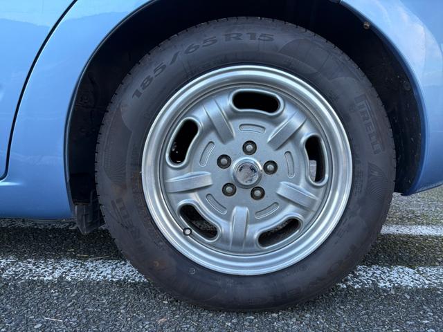 プリウス Ｓ　１０ｔｈアニバーサリーエディション　社外１５インチアルミ装着・純正ナビ・バックモニター・ＥＴＣ・ステアリングスイッチ・クルーズコントロール・ヘッドライト塗装（29枚目）