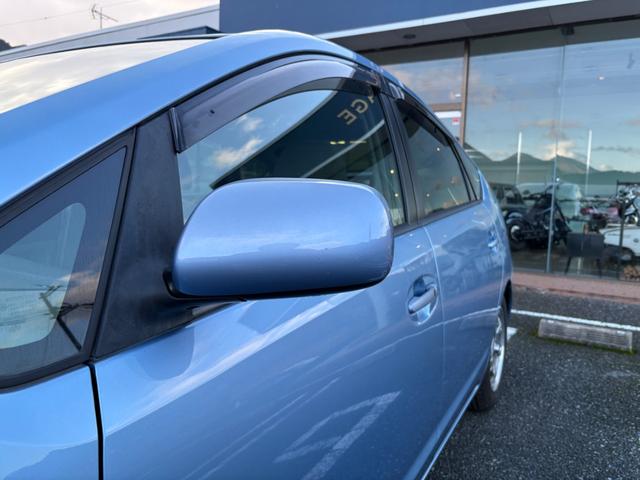 プリウス Ｓ　１０ｔｈアニバーサリーエディション　社外１５インチアルミ装着・純正ナビ・バックモニター・ＥＴＣ・ステアリングスイッチ・クルーズコントロール・ヘッドライト塗装（30枚目）