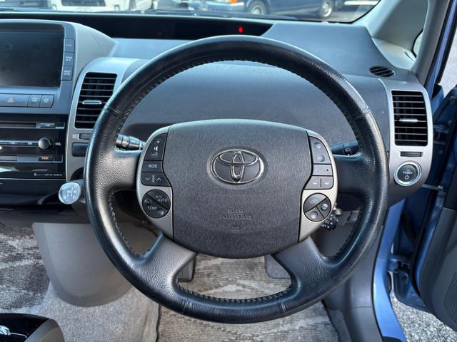 プリウス Ｓ　１０ｔｈアニバーサリーエディション　社外１５インチアルミ装着・純正ナビ・バックモニター・ＥＴＣ・ステアリングスイッチ・クルーズコントロール・ヘッドライト塗装（35枚目）