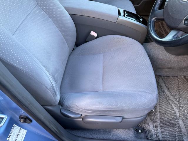 プリウス Ｓ　１０ｔｈアニバーサリーエディション　社外１５インチアルミ装着・純正ナビ・バックモニター・ＥＴＣ・ステアリングスイッチ・クルーズコントロール・ヘッドライト塗装（38枚目）