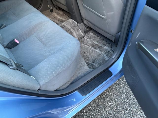 プリウス Ｓ　１０ｔｈアニバーサリーエディション　社外１５インチアルミ装着・純正ナビ・バックモニター・ＥＴＣ・ステアリングスイッチ・クルーズコントロール・ヘッドライト塗装（43枚目）