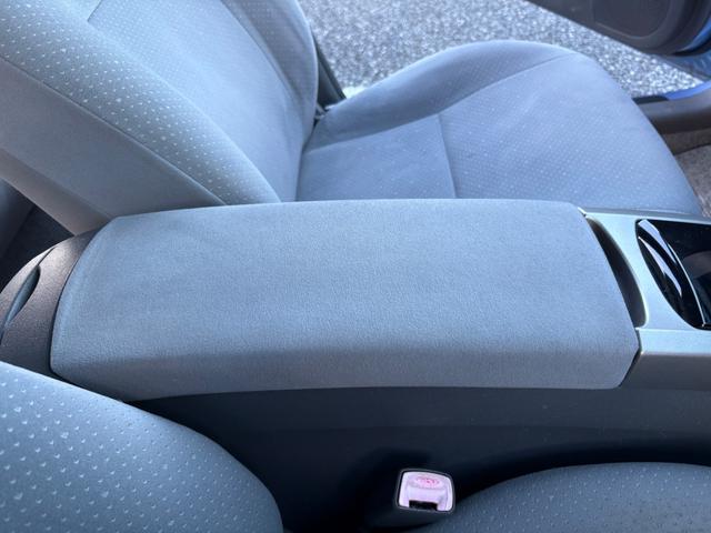 プリウス Ｓ　１０ｔｈアニバーサリーエディション　社外１５インチアルミ装着・純正ナビ・バックモニター・ＥＴＣ・ステアリングスイッチ・クルーズコントロール・ヘッドライト塗装（55枚目）