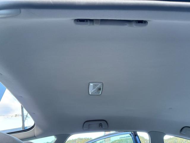 プリウス Ｓ　１０ｔｈアニバーサリーエディション　社外１５インチアルミ装着・純正ナビ・バックモニター・ＥＴＣ・ステアリングスイッチ・クルーズコントロール・ヘッドライト塗装（59枚目）