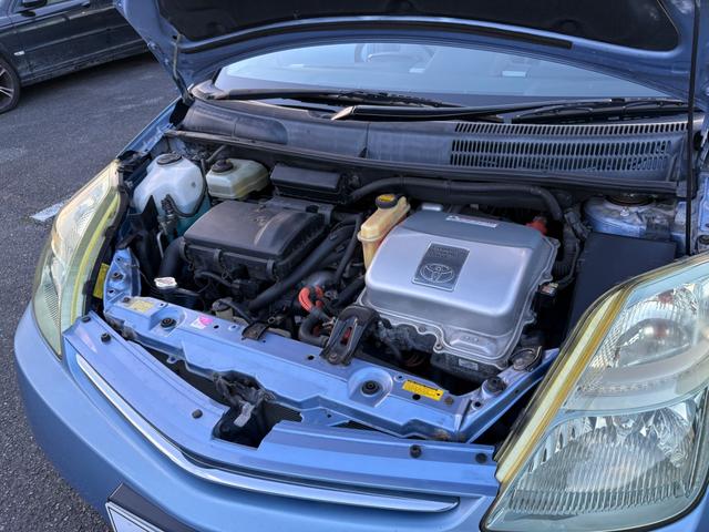 プリウス Ｓ　１０ｔｈアニバーサリーエディション　社外１５インチアルミ装着・純正ナビ・バックモニター・ＥＴＣ・ステアリングスイッチ・クルーズコントロール・ヘッドライト塗装（60枚目）